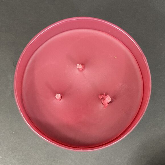 Bath & Body Works -Everlasting Magic 3-Wick -Halloween Candle -Skeleton King Lid - Picture 5 of 7